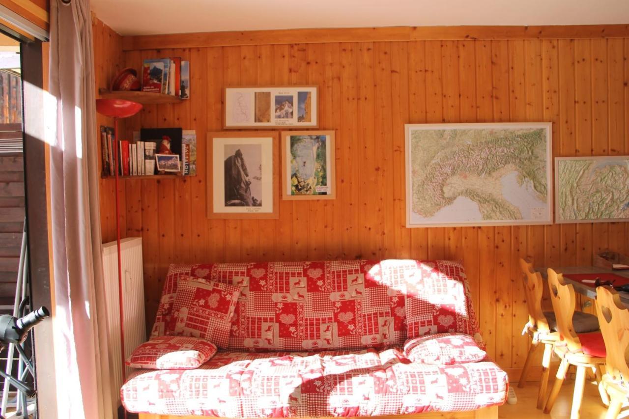 Comfortable Apartment With Terrace In Chamonix Bagian luar foto